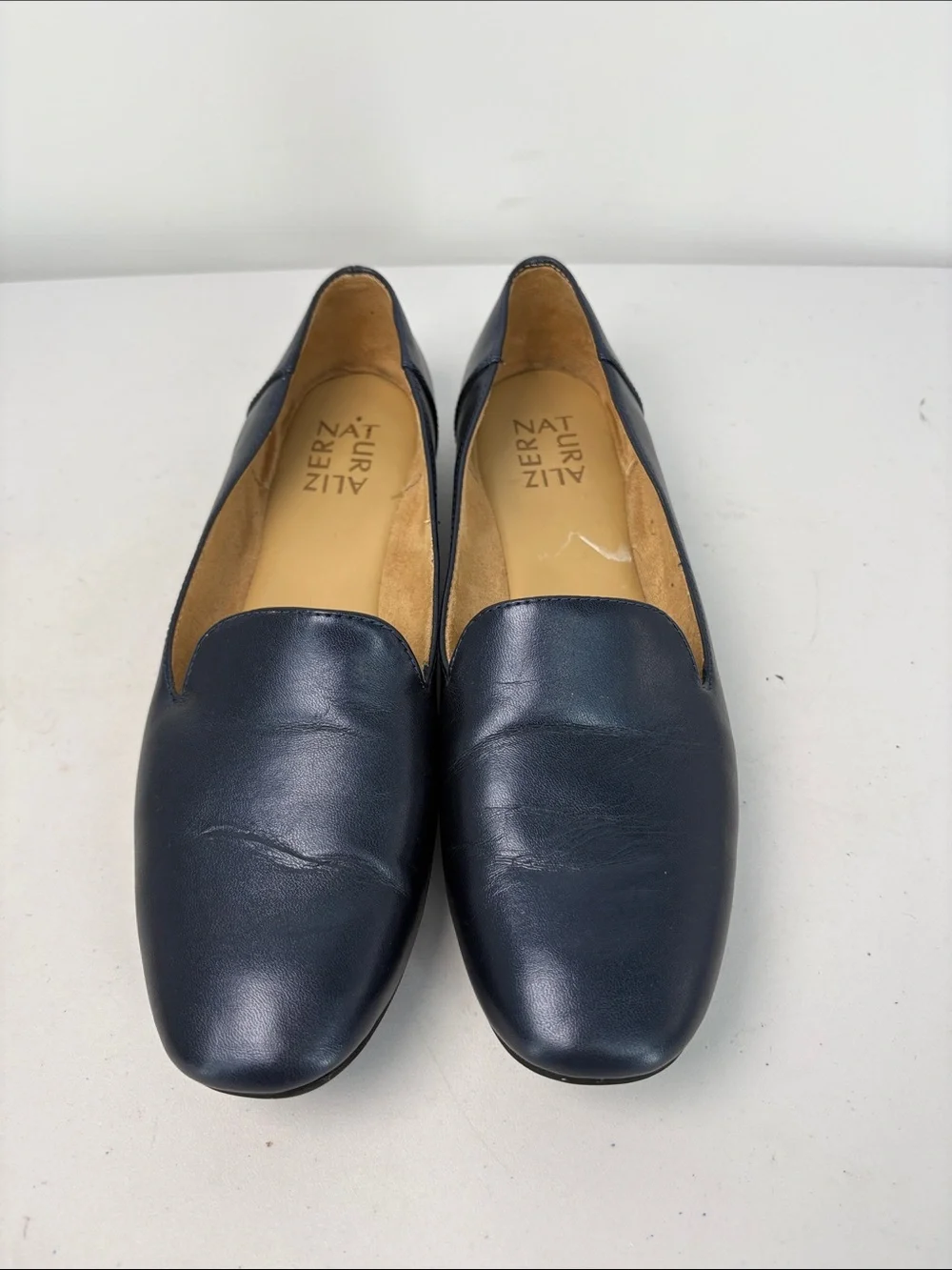 🍎 Naturalizer Navy Leather Slip-On Loafers